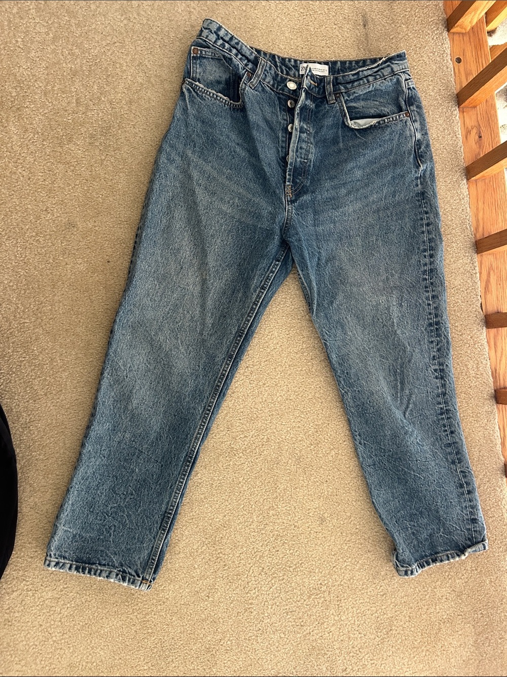 Zara Women's Relaxed Jeans in Denim Blue